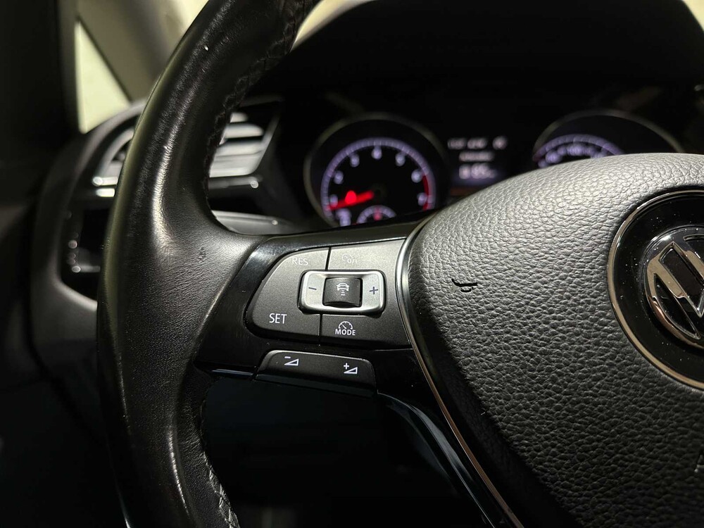 Volkswagen Touran 1.4 TSI Highline 7p 150hp 2016, JJ-339-N