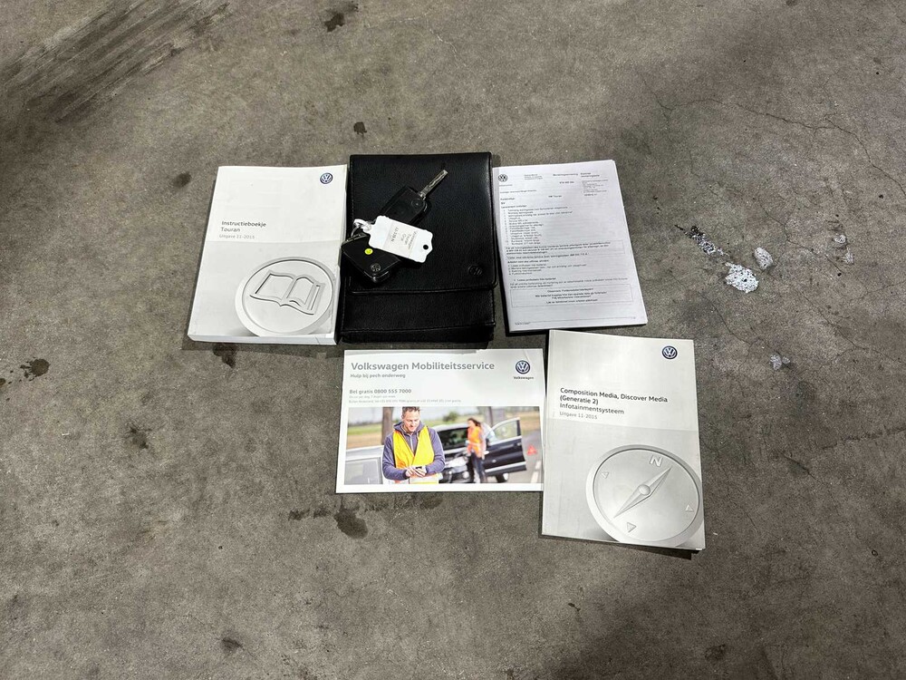 Volkswagen Touran 1.4 TSI Highline 7p 150hp 2016, JJ-339-N