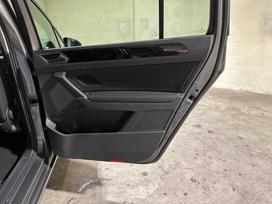 Volkswagen Touran 1.4 TSI Highline 7p 150hp 2016, JJ-339-N