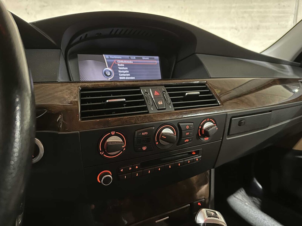 BMW 520i Touring Corporate Lease Business Line Edition I 163hp 2010 5-series , 68-KNS-5