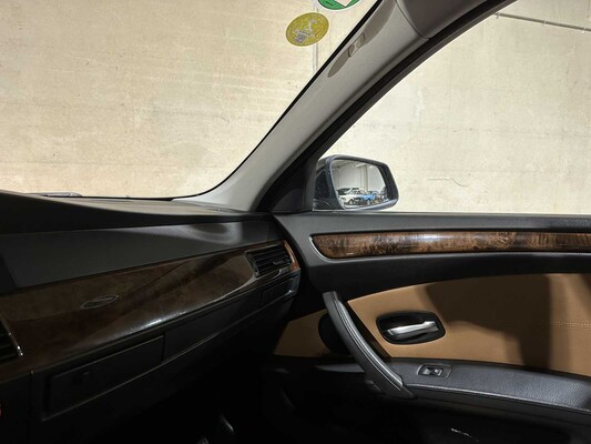 BMW 520i Touring Corporate Lease Business Line Edition I 163hp 2010 5-series , 68-KNS-5