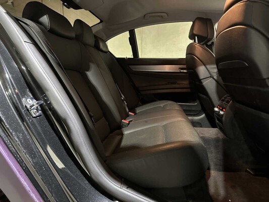 BMW 750i 4.4 V8 409hp 2009 F01 7-series, GSV-72-V Youngtimer