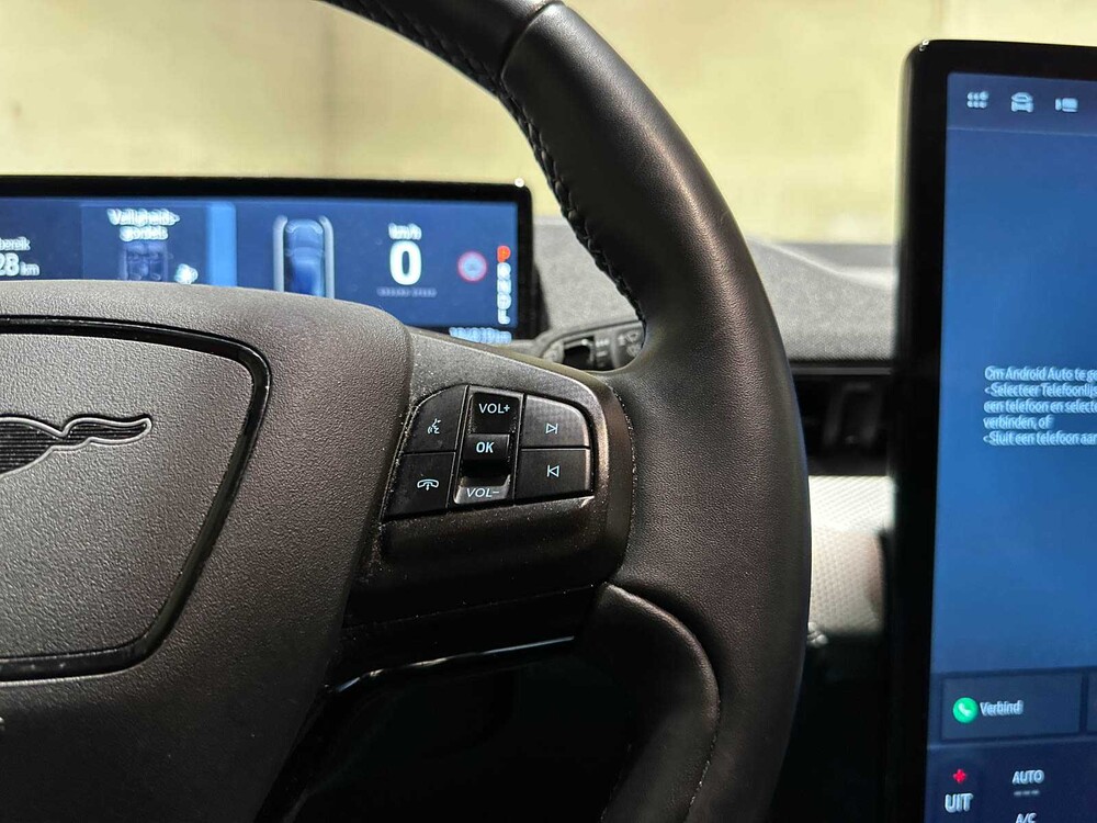 Ford Mustang Mach-E RWD 75 kWh 269 PS 2021 (Original-NL + 1. Besitzer), N-382-TV