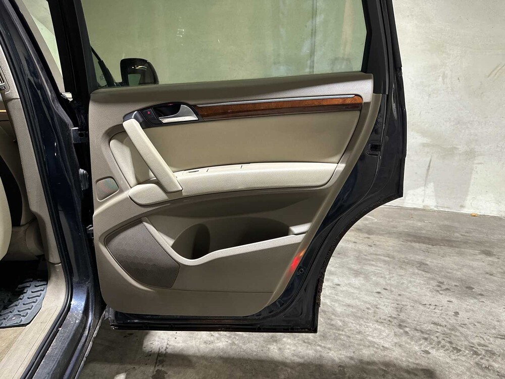 Audi Q7 3.6 FSI V6 Quattro 5+2 276 PS 2008, 13-RNT-4 Youngtimer