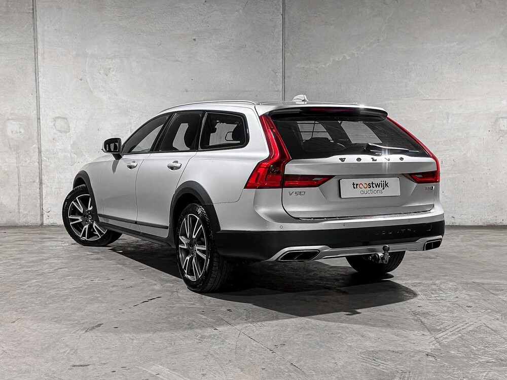 Volvo V90 Cross Country 2.0 T5 Pro 254 PS 2018, TT-858-K