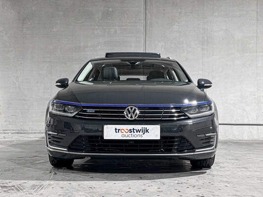 Volkswagen Passat Variant 1.4 TSI GTE 218PS 2016, TT-887-T