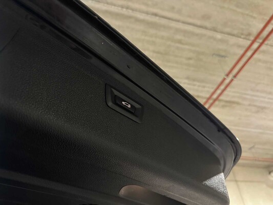 BMW 320d EDE Luxury 163 PS 2015 (Original-NL) 3er Touring F31, HG-460-P