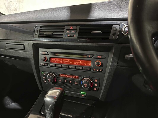 BMW 320i Cabriolet 170pk 2009 3-Serie E93, XK-462-D