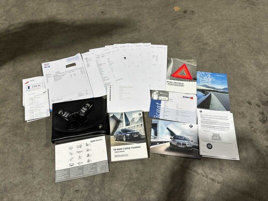 BMW 523i Touring High Executive 204pk 2010 5-serie, 3-ZKF-44