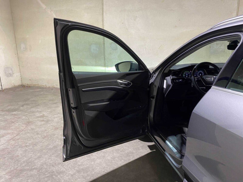Audi e-tron 50 Quattro Launch Edition 71 kWh 313 PS 2020 (Original-NL & 1. Besitzer), J-980-HF