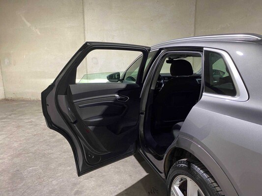 Audi e-tron 50 Quattro Launch Edition 71 kWh 313 PS 2020 (Original-NL & 1. Besitzer), J-980-HF