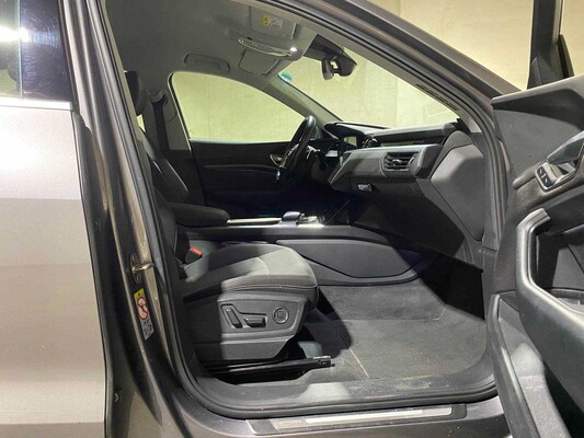 Audi e-tron 50 Quattro Launch Edition 71 kWh 313 PS 2020 (Original-NL & 1. Besitzer), J-980-HF
