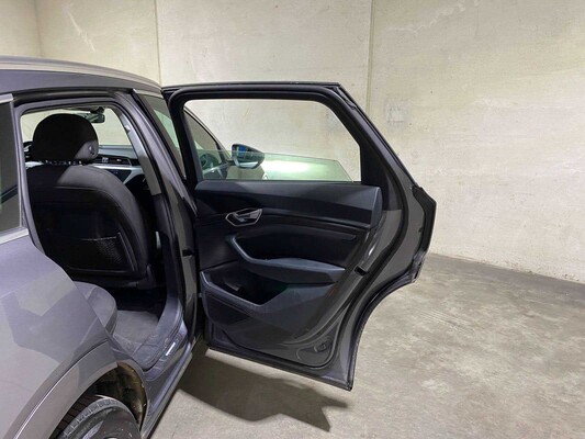 Audi e-tron 50 Quattro Launch Edition 71 kWh 313 PS 2020 (Original-NL & 1. Besitzer), J-980-HF