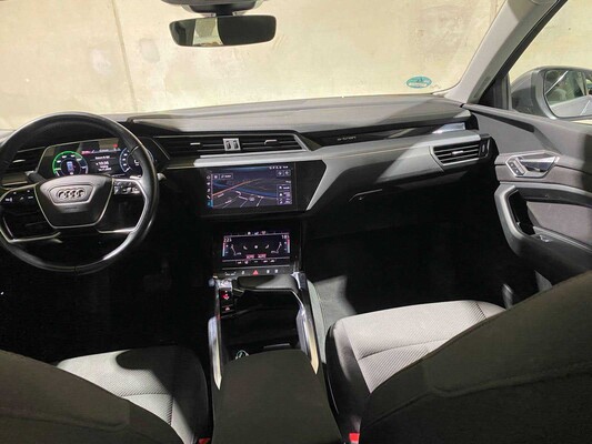 Audi e-tron 50 Quattro Launch Edition 71 kWh 313 PS 2020 (Original-NL & 1. Besitzer), J-980-HF