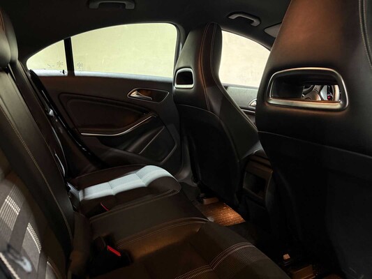 Mercedes-Benz CLA180d Lease Edition Plus 109pk 2016 (Origineel-NL) CLA-klasse, KN-171-D