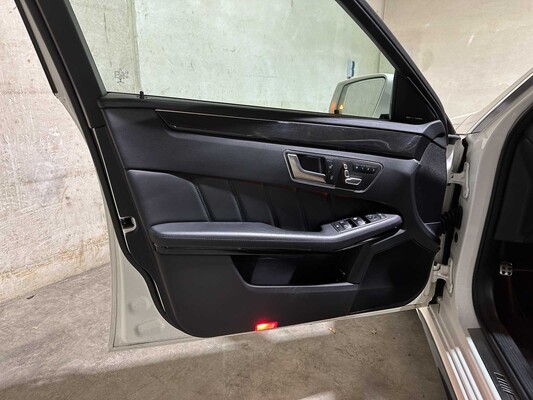 Mercedes-Benz E63 AMG 5.5 V8 557pk 2015 E-klasse, HZJ-36-D