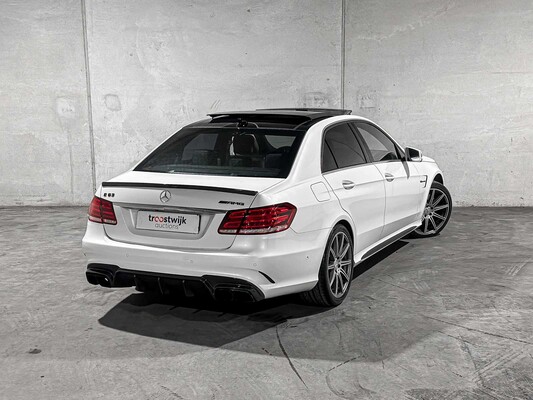 Mercedes-Benz E63 AMG 5.5 V8 557pk 2015 E-klasse, HZJ-36-D