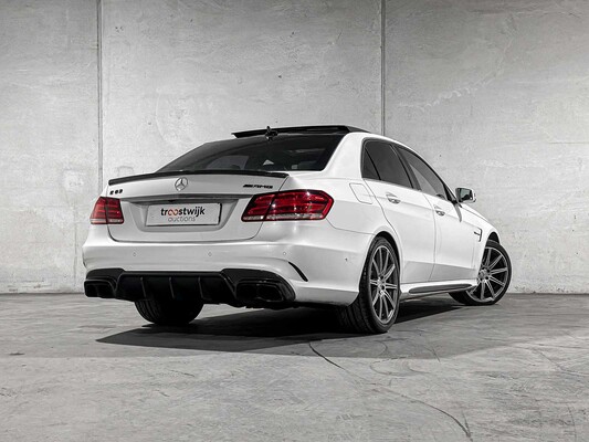 Mercedes-Benz E63 AMG 5.5 V8 557pk 2015 E-klasse, HZJ-36-D