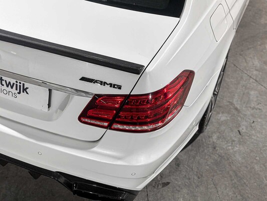 Mercedes-Benz E63 AMG 5.5 V8 557pk 2015 E-klasse, HZJ-36-D