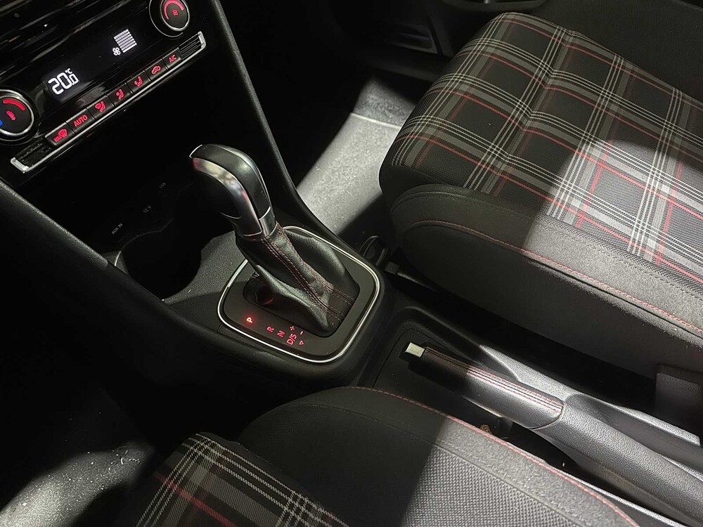 Volkswagen Polo GTI 1.8 TSI 192pk 2016, XX-267-T