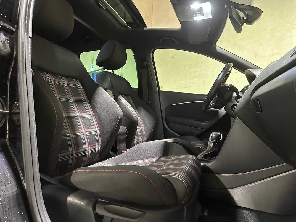 Volkswagen Polo GTI 1.8 TSI 192pk 2016, XX-267-T