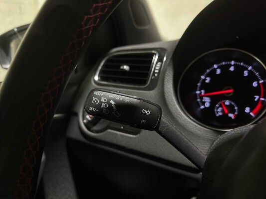 Volkswagen Polo GTI 1.8 TSI 192pk 2016, XX-267-T
