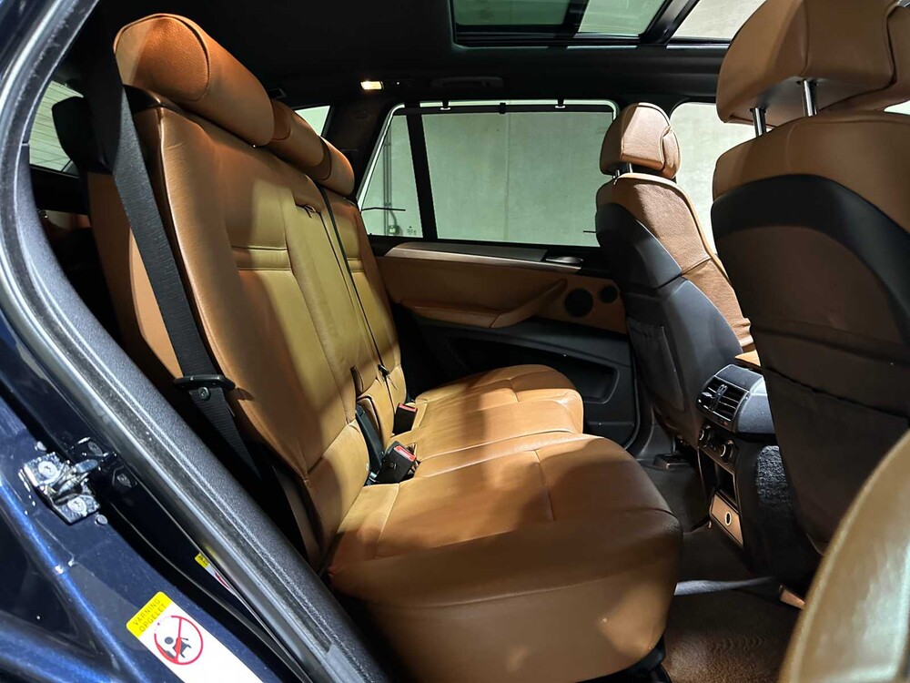 BMW X5 xDrive48i 4,8 V8 High Executive 355 PS 2007 (Original-NL), 14-XV-XN Youngtimer