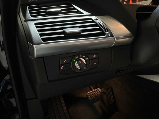 BMW X5 xDrive48i 4,8 V8 High Executive 355 PS 2007 (Original-NL), 14-XV-XN Youngtimer