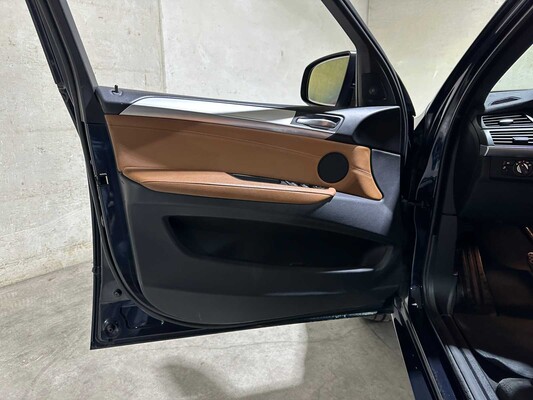 BMW X5 xDrive48i 4,8 V8 High Executive 355 PS 2007 (Original-NL), 14-XV-XN Youngtimer