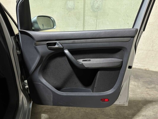 Volkswagen Touran 1,4 TSI Optive DSG 140 PS 2007, 59-TR-BR Youngtimer