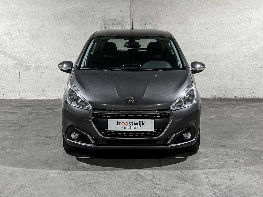 Peugeot 208 1.2 PureTech Blue Lease Executive 82 PS 2018, TB-383-S