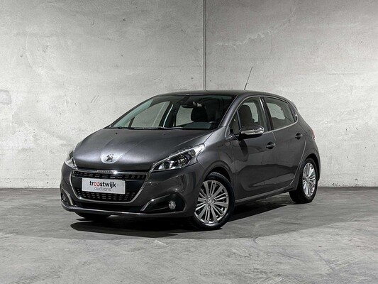 Peugeot 208 1.2 PureTech Blue Lease Executive 82 PS 2018, TB-383-S