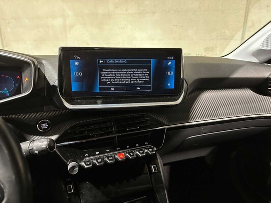 Peugeot 208 1.2 PureTech Allure 101 PS 2020, J-094-VX