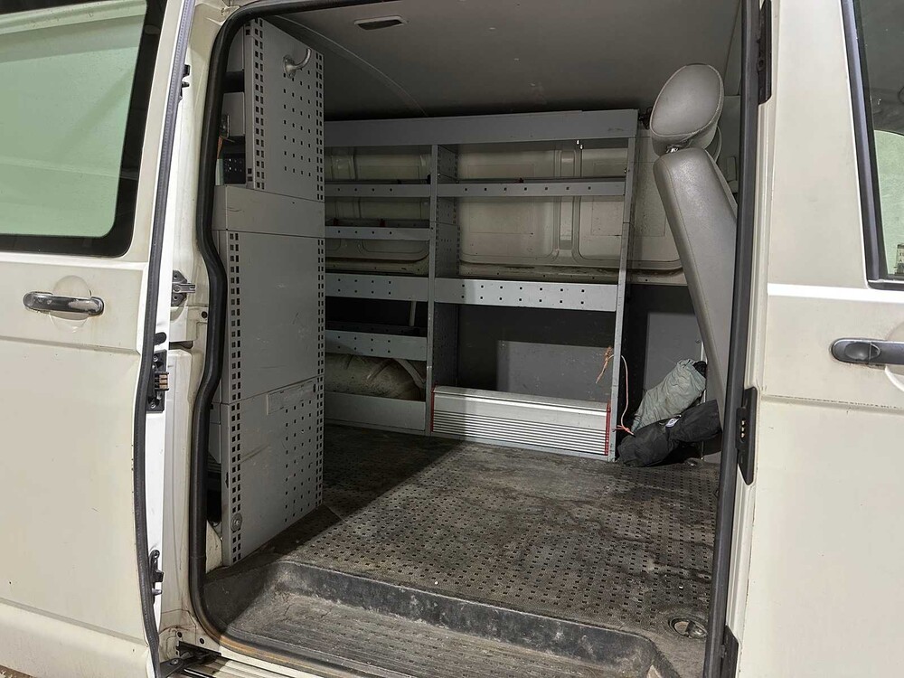 Volkswagen Transporter 1.9 TDI 300 T800Base 85 PS 2004, 95-BL-DL