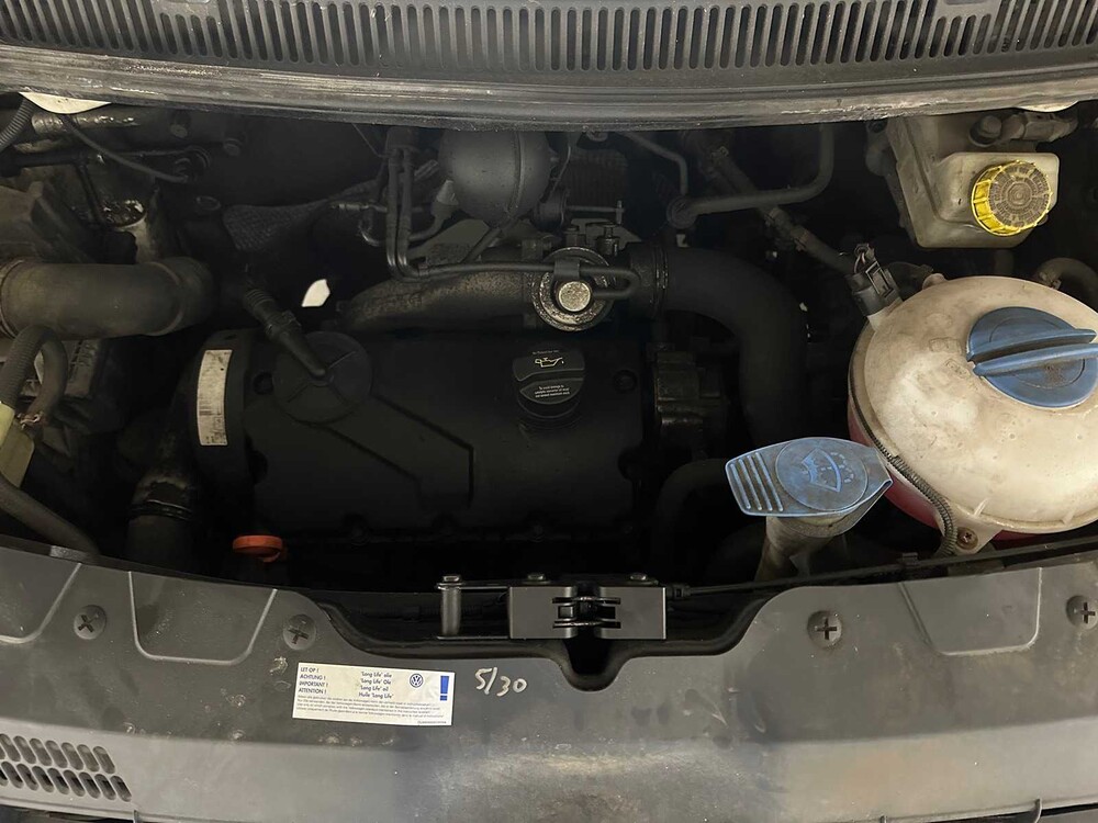 Volkswagen Transporter 1.9 TDI 300 T800Base 85 PS 2004, 95-BL-DL