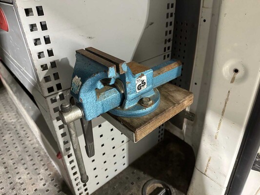 Volkswagen Transporter 1.9 TDI 300 T800Base 85 PS 2004, 95-BL-DL