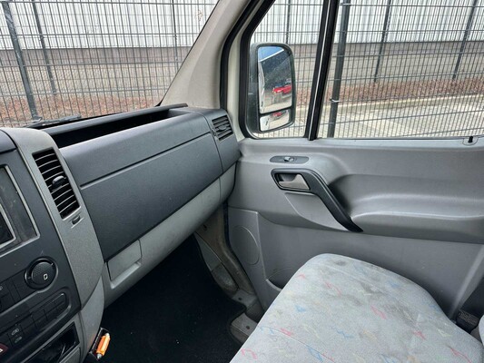 Volkswagen Crafter 35 BESTELLUNG 2,5 TDI L2H2 134 PS 2010, 5-VGS-73
