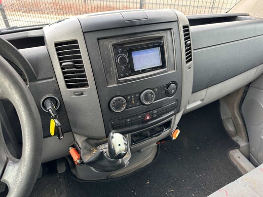 Volkswagen Crafter 35 BESTELLUNG 2,5 TDI L2H2 134 PS 2010, 5-VGS-73