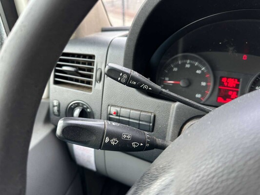 Volkswagen Crafter 35 BESTELLUNG 2,5 TDI L2H2 134 PS 2010, 5-VGS-73