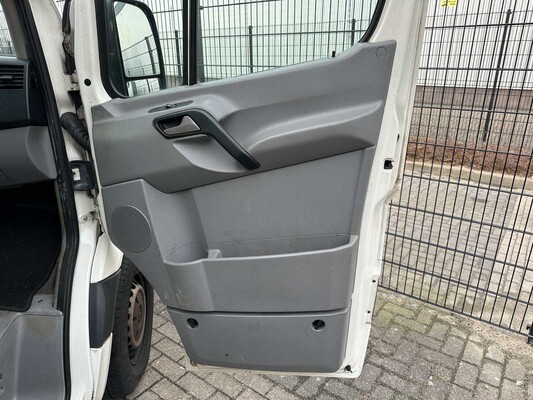 Volkswagen Crafter 35 BESTELLUNG 2,5 TDI L2H2 134 PS 2010, 5-VGS-73