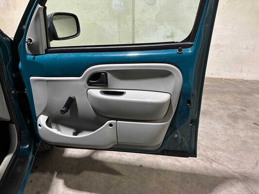 Renault Kangoo Express 1,5 dCi 65 Grand Confort Grand Volume 65 PS 2004 (Original-NL), 35-BR-JK