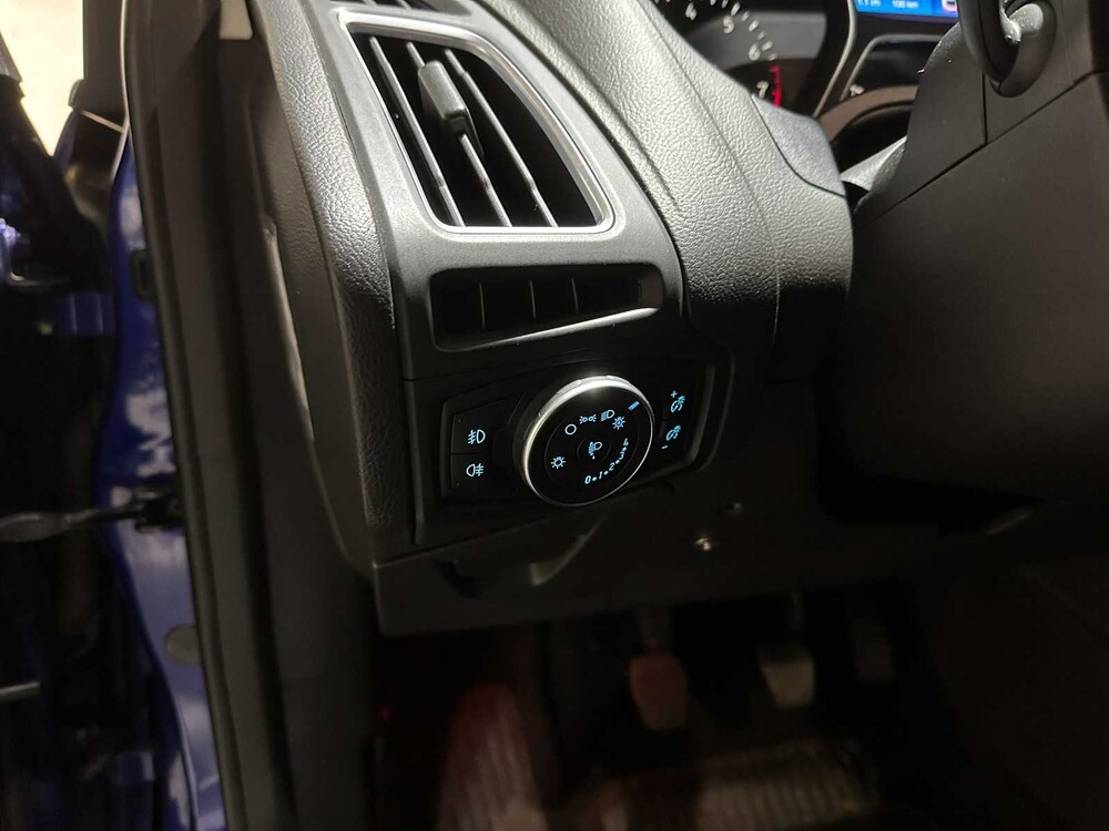 Ford Focus Wagon 1.0 Titanium Edition 123pk 2015 (Origineel-NL), HL-221-H