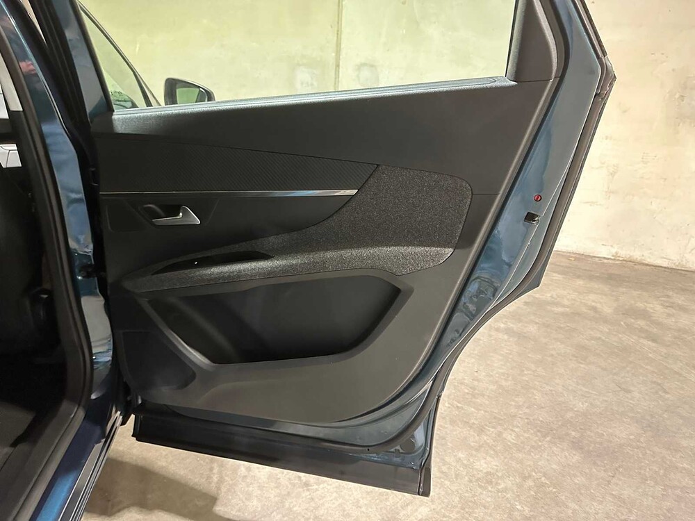 Peugeot 5008 1,2 PT BL. Executive 130 PS 2019, G-343-HN