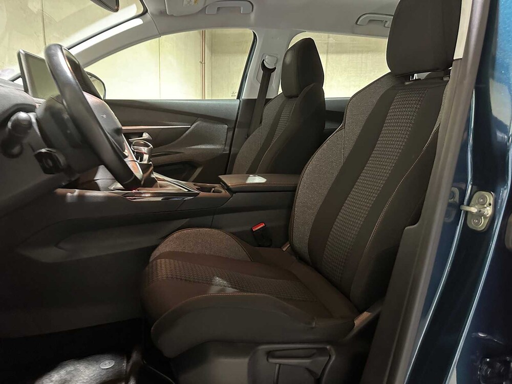 Peugeot 5008 1,2 PT BL. Executive 130 PS 2019, G-343-HN