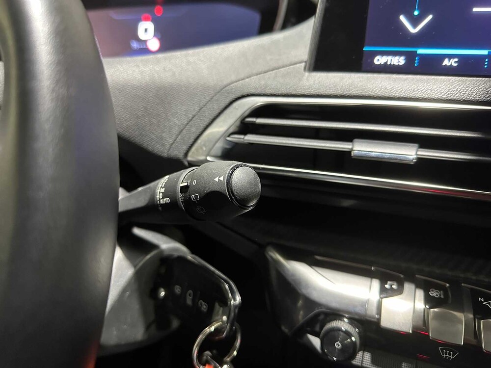 Peugeot 5008 1,2 PT BL. Executive 130 PS 2019, G-343-HN