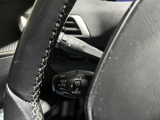 Peugeot 5008 1,2 PT BL. Executive 130 PS 2019, G-343-HN