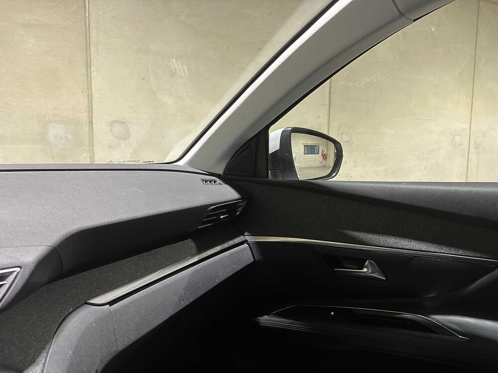 Peugeot 3008 1.2 PureTech Allure 131 PS 2017, RG-352-J