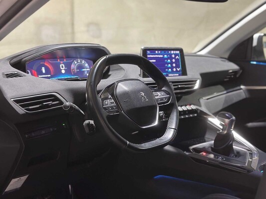 Peugeot 3008 1.2 PureTech Allure 131 PS 2017, RG-352-J