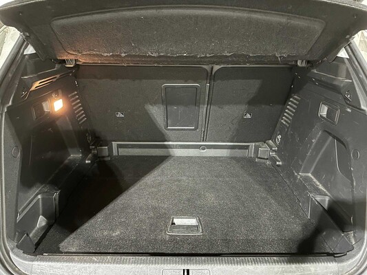 Peugeot 3008 1.2 PureTech Allure 131 PS 2017, RG-352-J