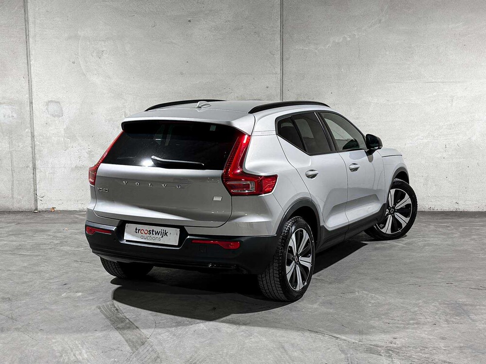 Volvo XC40 Recharge Core 70 kWh 231hp 2022 (Original-NL + 1st Owner), R-491-BZ